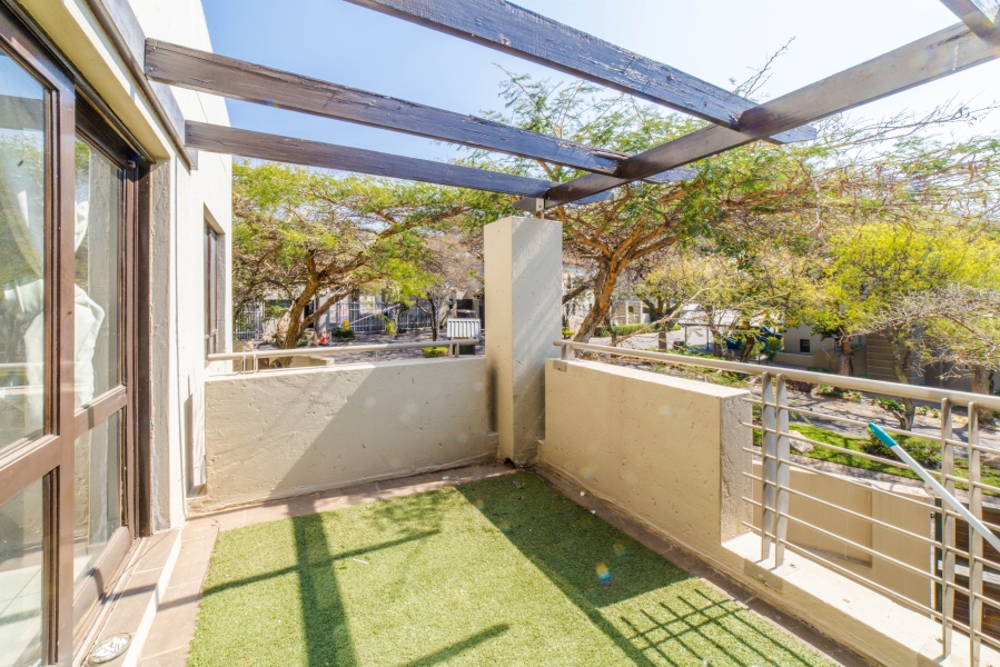 To Let 1 Bedroom Property for Rent in Fourways Gauteng