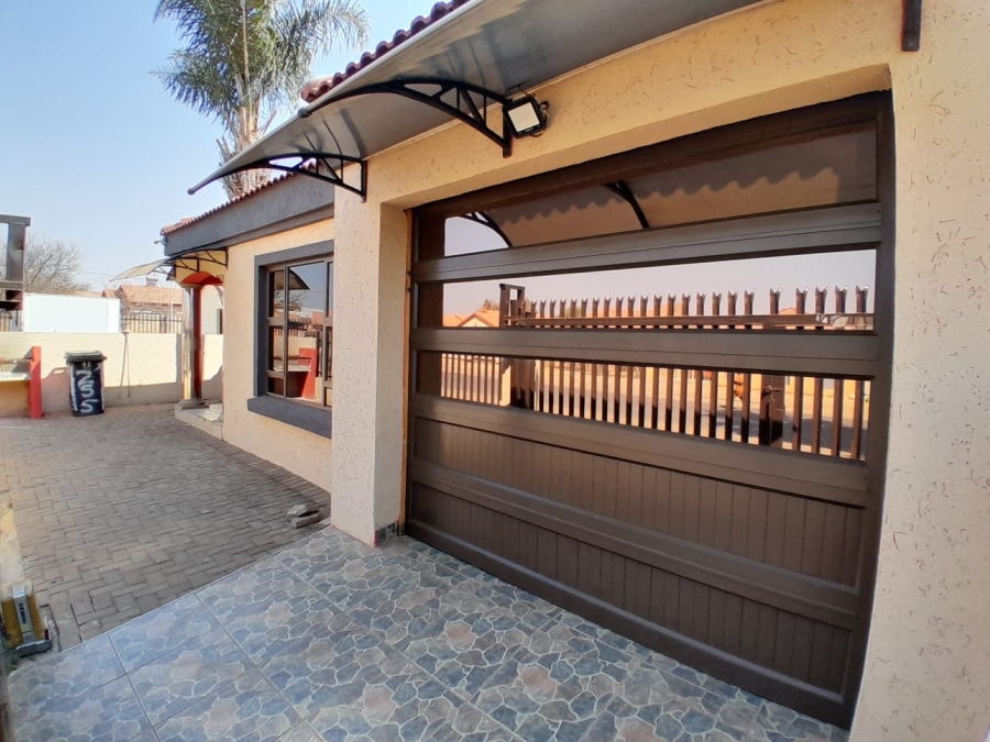 3 Bedroom Property for Sale in Danville Gauteng