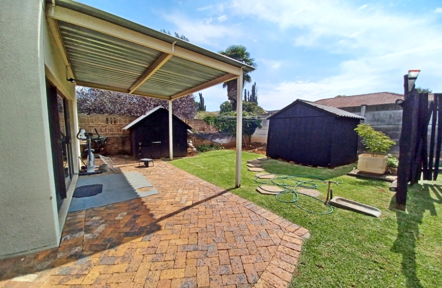 3 Bedroom Property for Sale in Vanderbijlpark SE 2 Gauteng