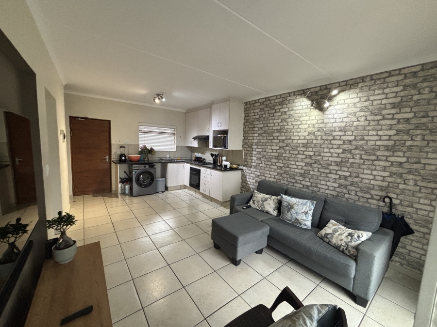 2 Bedroom Property for Sale in Barbeque Downs Gauteng