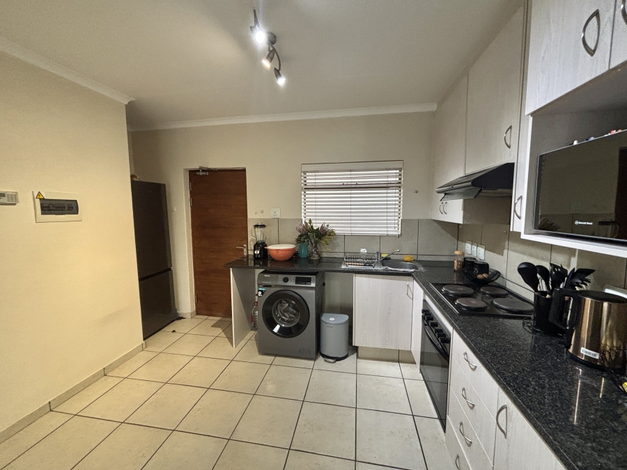 2 Bedroom Property for Sale in Barbeque Downs Gauteng