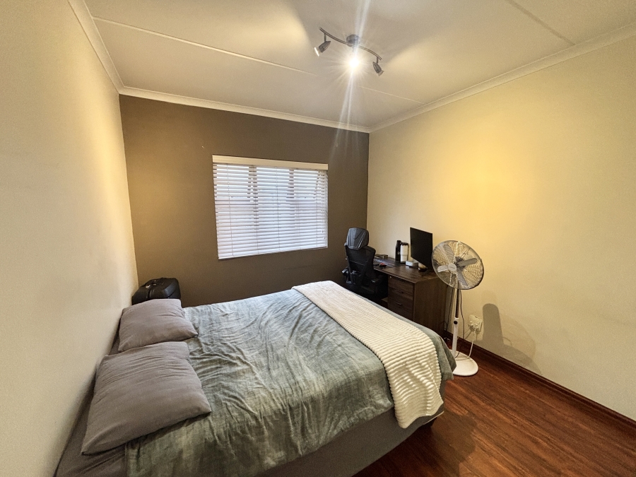 2 Bedroom Property for Sale in Barbeque Downs Gauteng