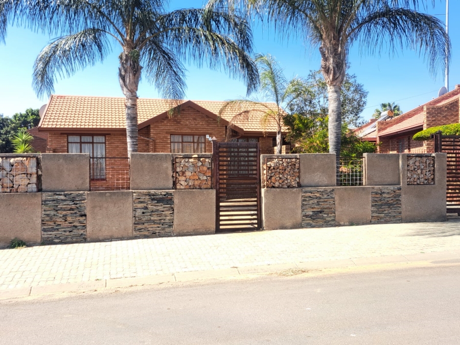 3 Bedroom Property for Sale in Soshanguve East Gauteng