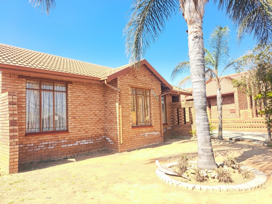 3 Bedroom Property for Sale in Soshanguve East Gauteng