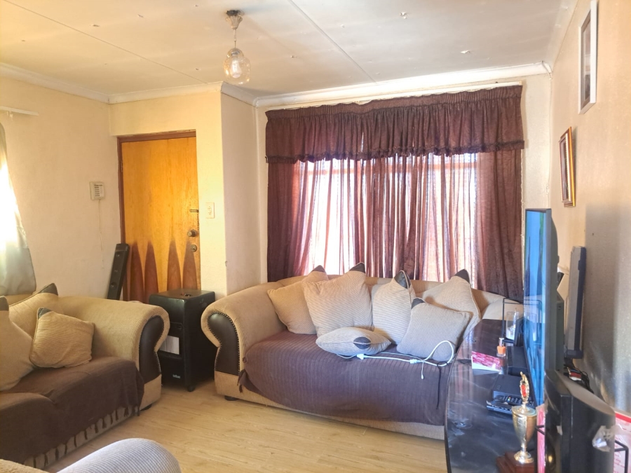 3 Bedroom Property for Sale in Soshanguve East Gauteng
