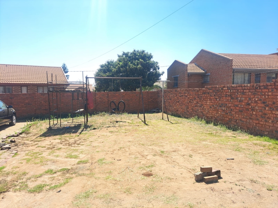 3 Bedroom Property for Sale in Soshanguve East Gauteng