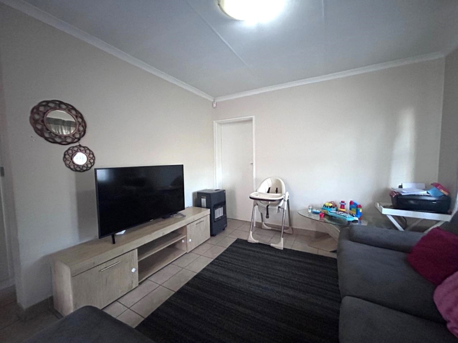 3 Bedroom Property for Sale in Olievenhoutbosch Gauteng