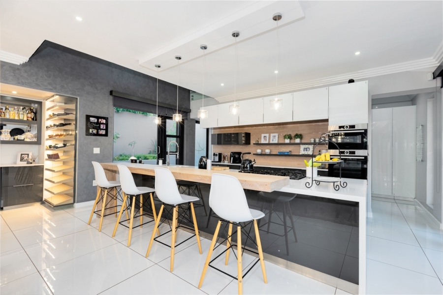 4 Bedroom Property for Sale in Helderfontein Estate Gauteng