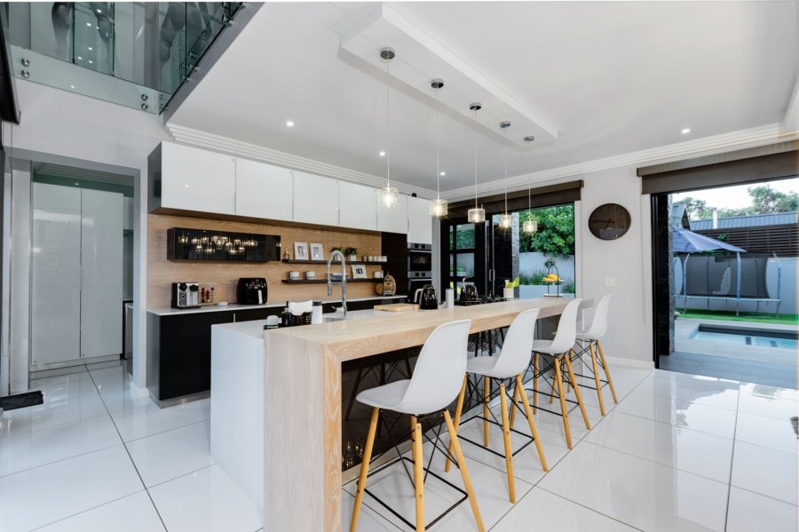4 Bedroom Property for Sale in Helderfontein Estate Gauteng
