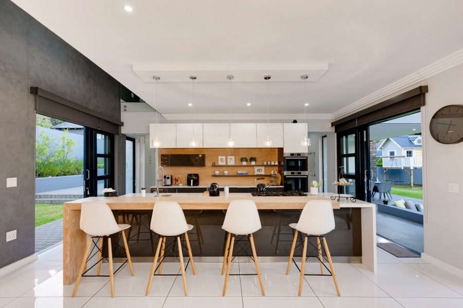 4 Bedroom Property for Sale in Helderfontein Estate Gauteng