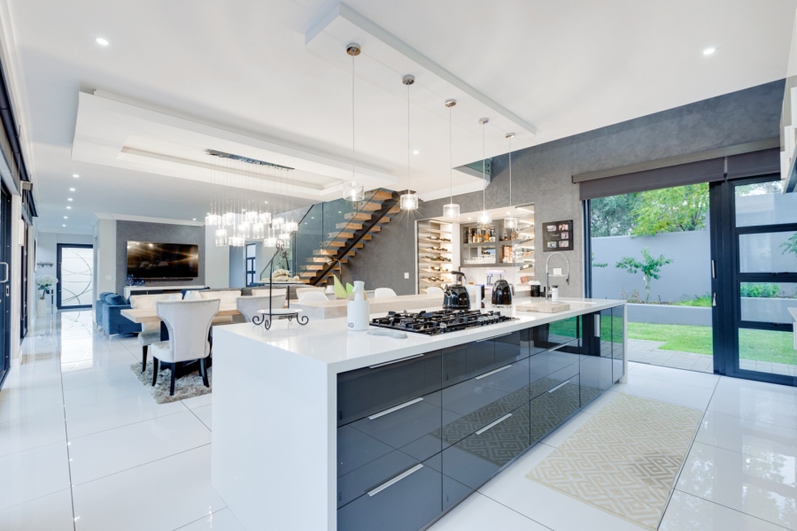 4 Bedroom Property for Sale in Helderfontein Estate Gauteng