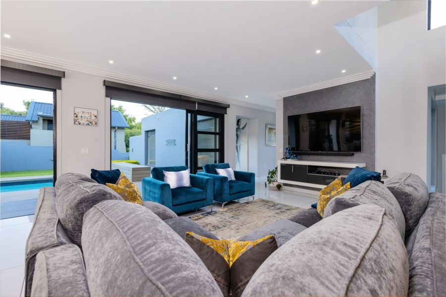 4 Bedroom Property for Sale in Helderfontein Estate Gauteng