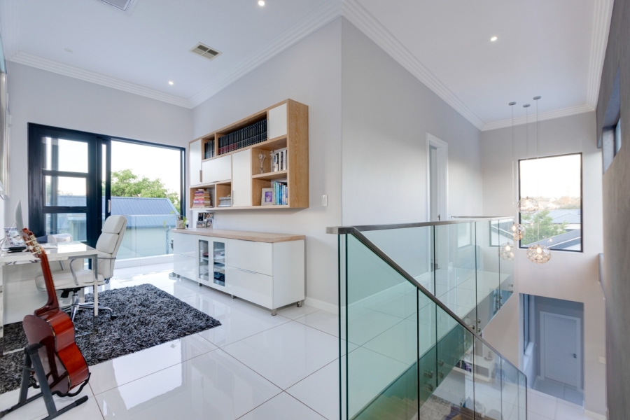 4 Bedroom Property for Sale in Helderfontein Estate Gauteng