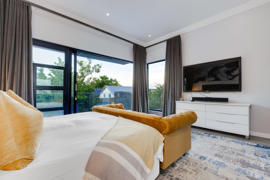 4 Bedroom Property for Sale in Helderfontein Estate Gauteng