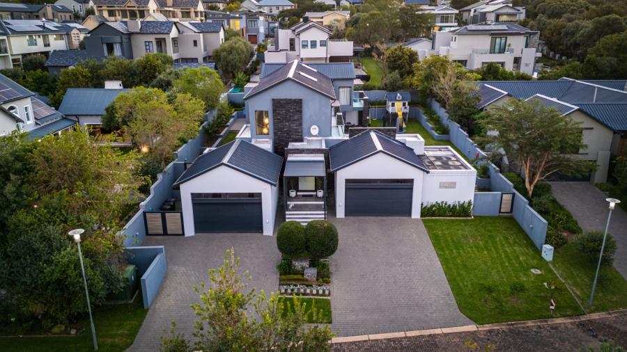 4 Bedroom Property for Sale in Helderfontein Estate Gauteng