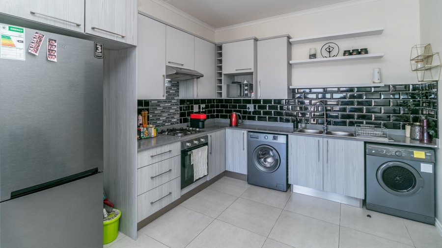 2 Bedroom Property for Sale in Carlswald Gauteng