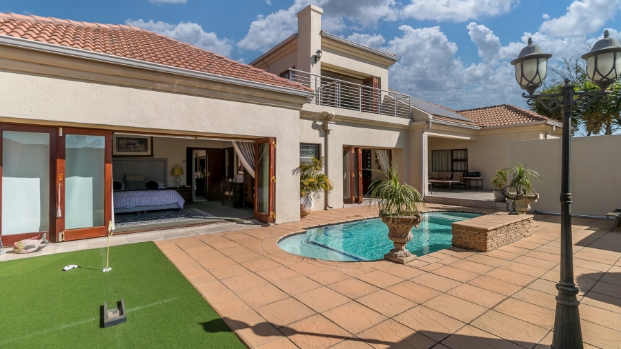 4 Bedroom Property for Sale in Knoppieslaagte Gauteng