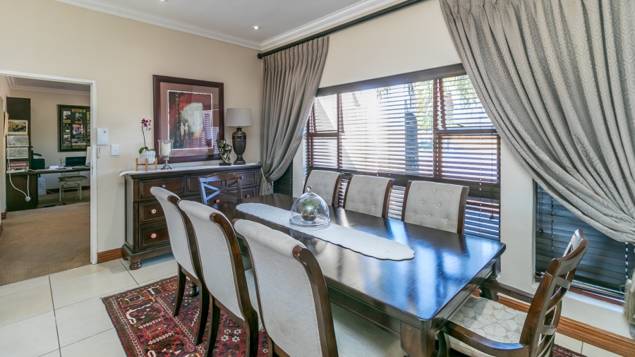 4 Bedroom Property for Sale in Knoppieslaagte Gauteng