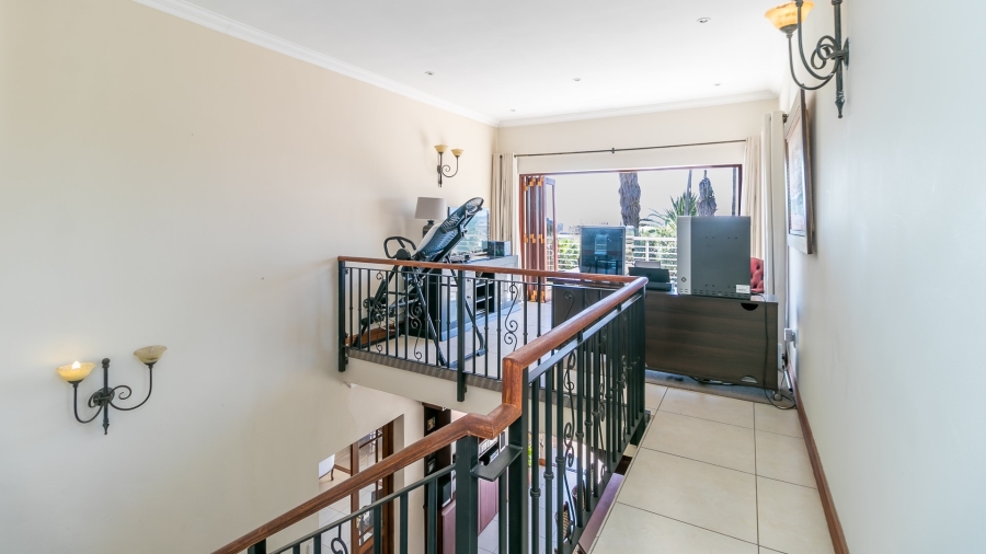 4 Bedroom Property for Sale in Knoppieslaagte Gauteng