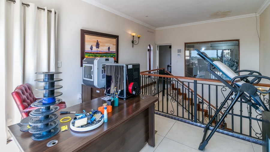 4 Bedroom Property for Sale in Knoppieslaagte Gauteng