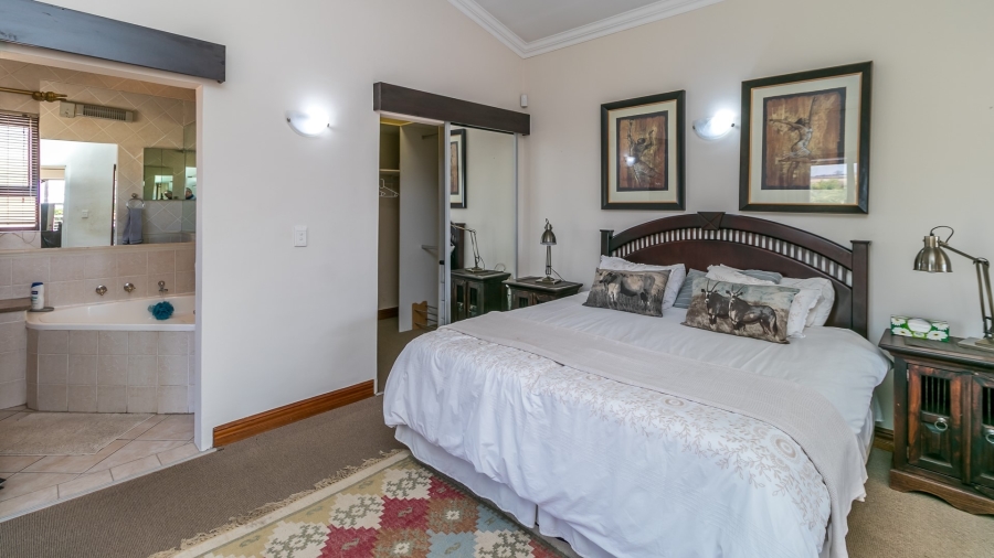 4 Bedroom Property for Sale in Knoppieslaagte Gauteng