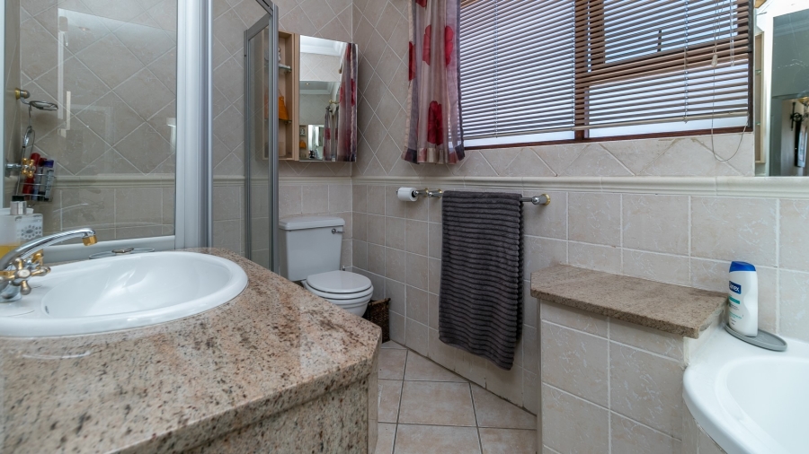 4 Bedroom Property for Sale in Knoppieslaagte Gauteng