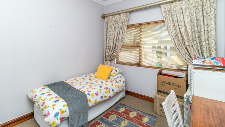 4 Bedroom Property for Sale in Knoppieslaagte Gauteng