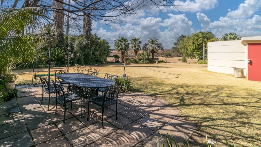4 Bedroom Property for Sale in Knoppieslaagte Gauteng