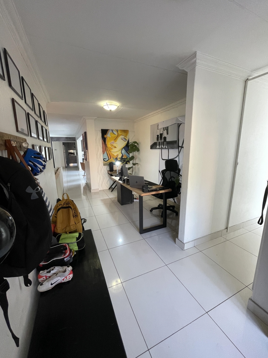 4 Bedroom Property for Sale in Paulshof Gauteng