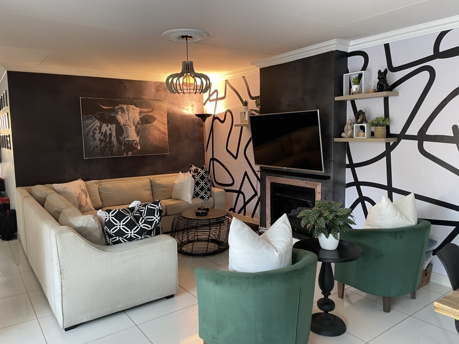 4 Bedroom Property for Sale in Paulshof Gauteng