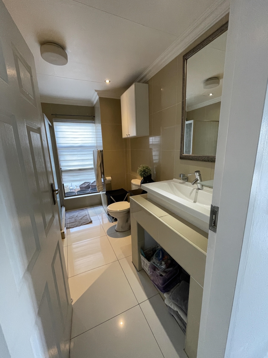 4 Bedroom Property for Sale in Paulshof Gauteng