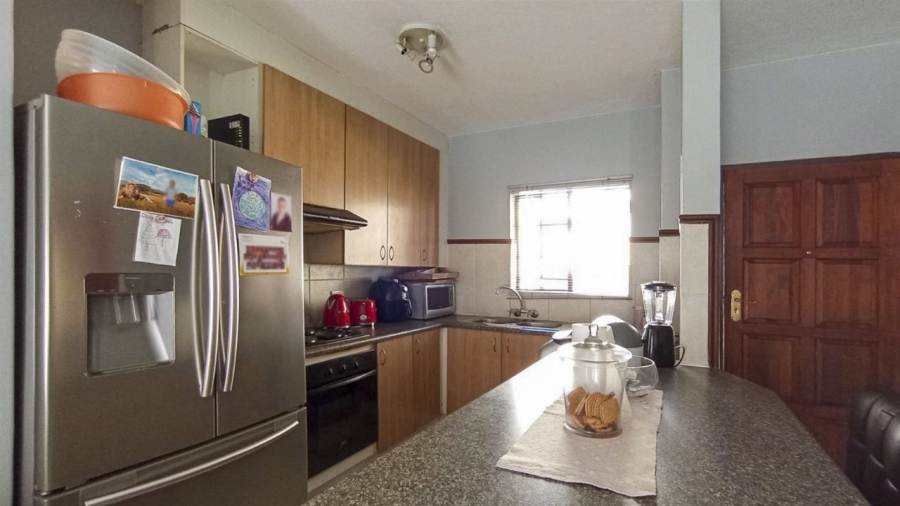 2 Bedroom Property for Sale in Noordwyk Gauteng