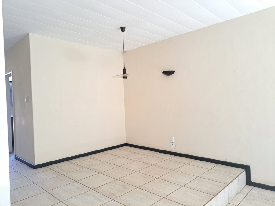 2 Bedroom Property for Sale in Meyerspark Gauteng