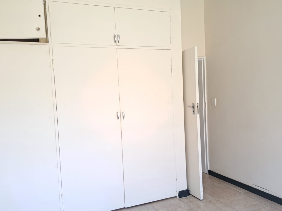 2 Bedroom Property for Sale in Meyerspark Gauteng