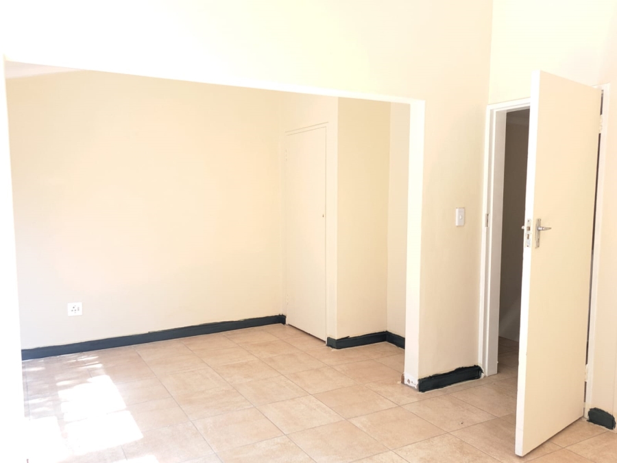 2 Bedroom Property for Sale in Meyerspark Gauteng