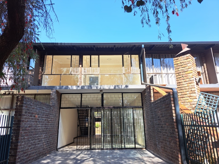 2 Bedroom Property for Sale in Meyerspark Gauteng