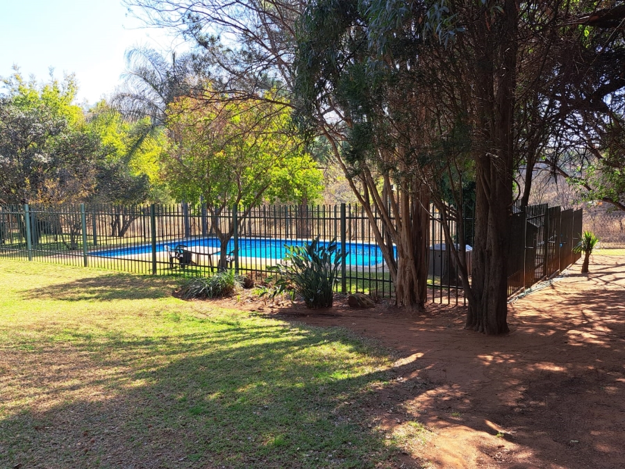 2 Bedroom Property for Sale in Meyerspark Gauteng