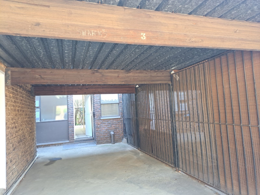 2 Bedroom Property for Sale in Meyerspark Gauteng
