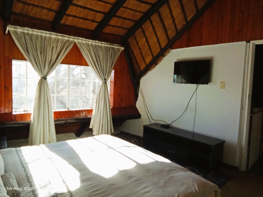 4 Bedroom Property for Sale in Jameson Park Gauteng