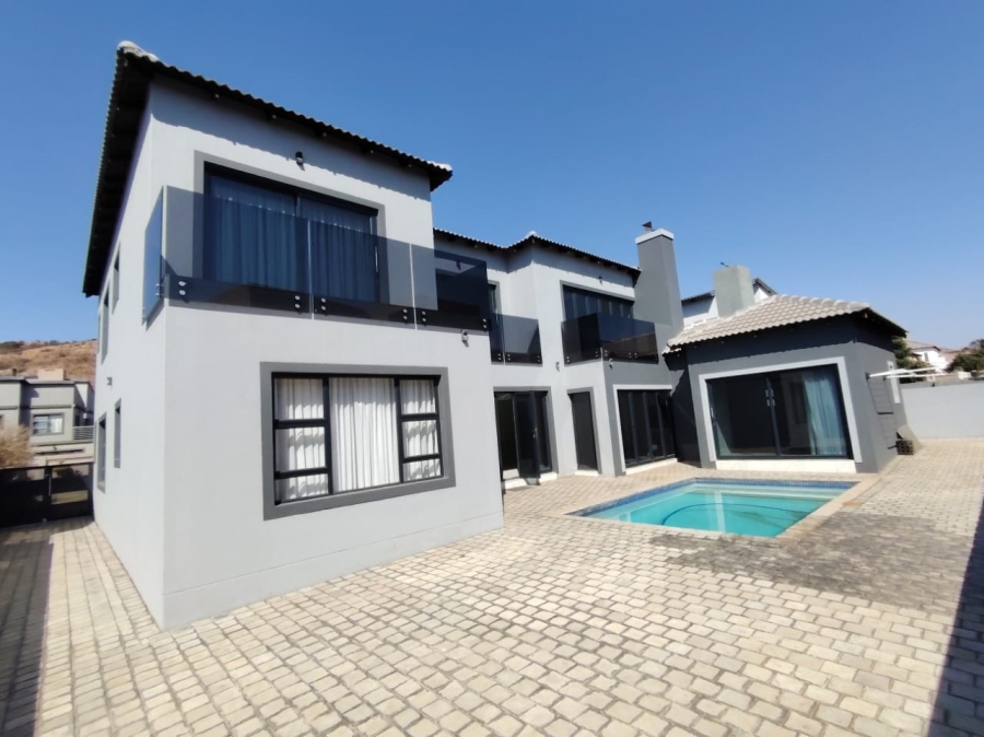 To Let 5 Bedroom Property for Rent in Amandasig Gauteng