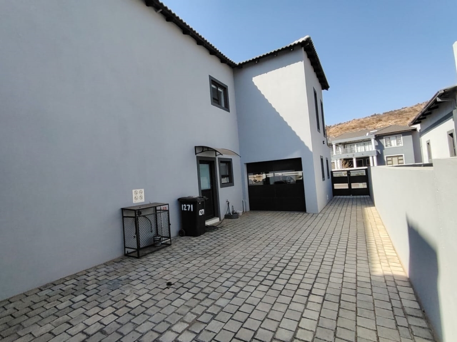 To Let 5 Bedroom Property for Rent in Amandasig Gauteng