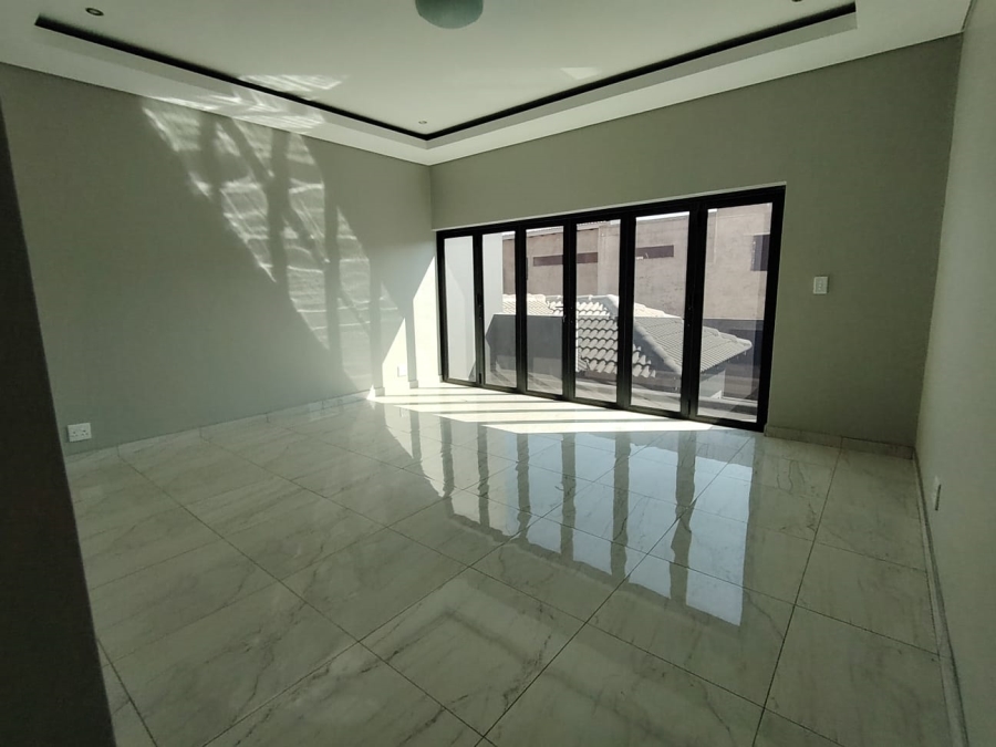 To Let 5 Bedroom Property for Rent in Amandasig Gauteng