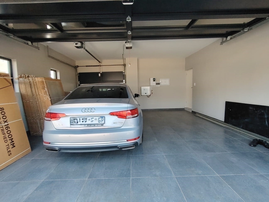 To Let 5 Bedroom Property for Rent in Amandasig Gauteng