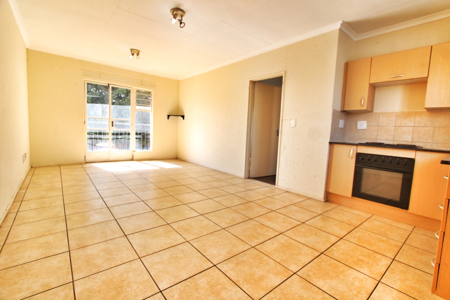 8 Bedroom Property for Sale in Klippoortje Gauteng