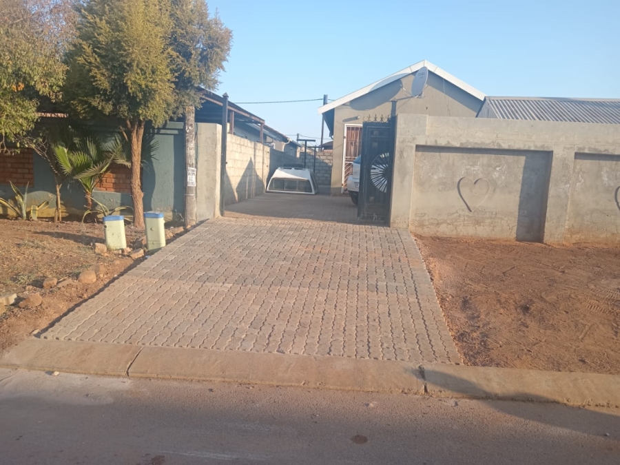 2 Bedroom Property for Sale in Mahube Valley Gauteng