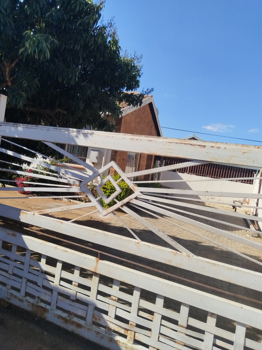 3 Bedroom Property for Sale in Soshanguve P Gauteng