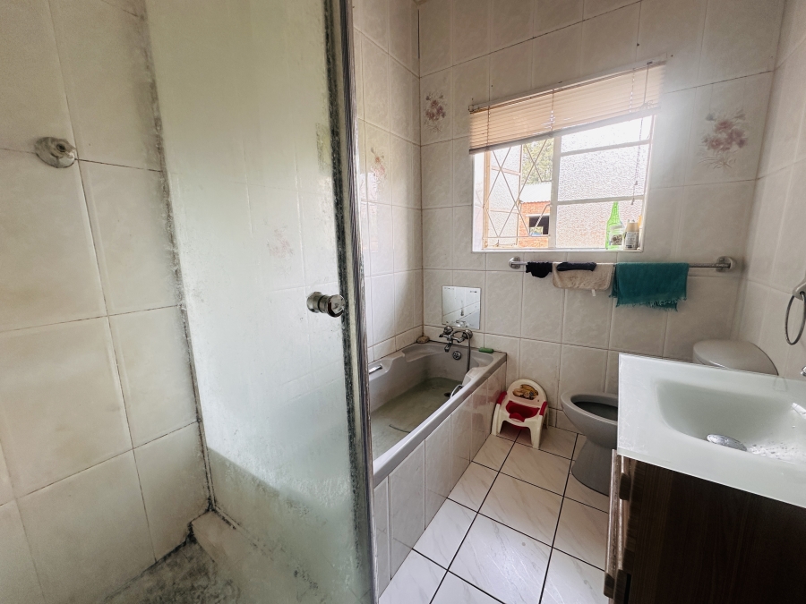4 Bedroom Property for Sale in Lambton Gauteng