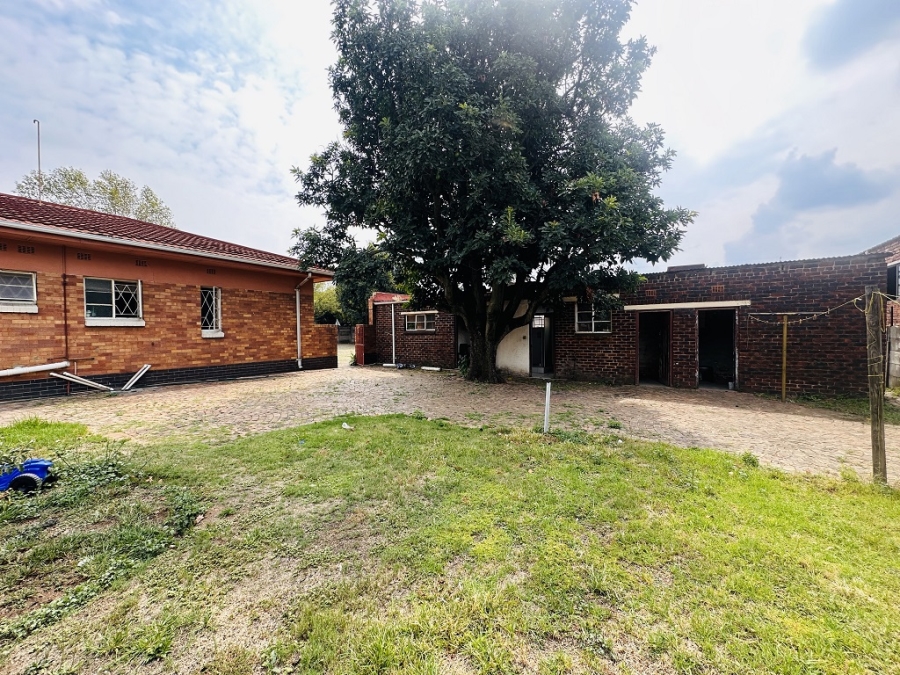 4 Bedroom Property for Sale in Lambton Gauteng