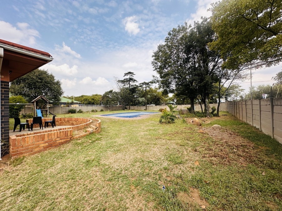 4 Bedroom Property for Sale in Lambton Gauteng