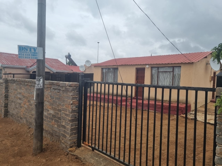 2 Bedroom Property for Sale in Soshanguve UU Gauteng